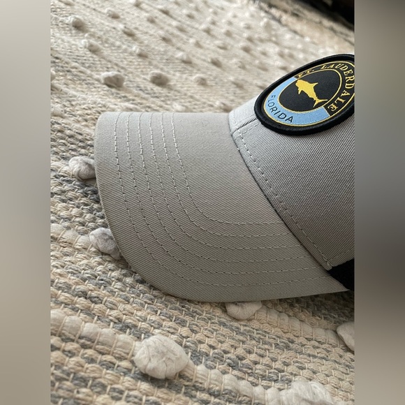 Ft. Lauderdale Black and Gray Cap Shark - Picture 2 of 4